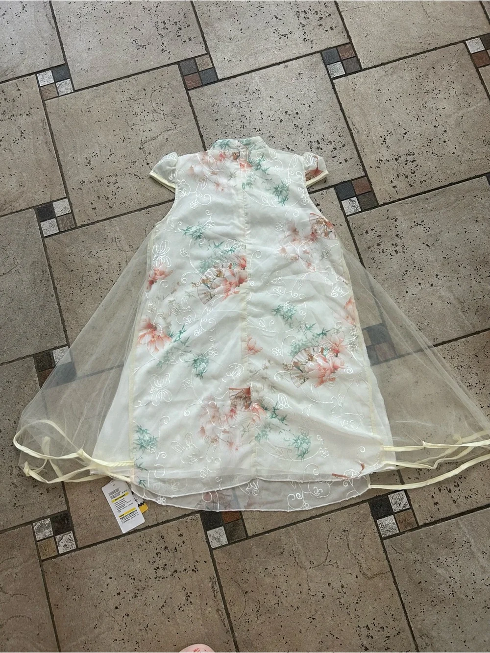 NWT Girls Floral Embroidered layer Dress with Sheer Cape size 150( fit M 8/10)
